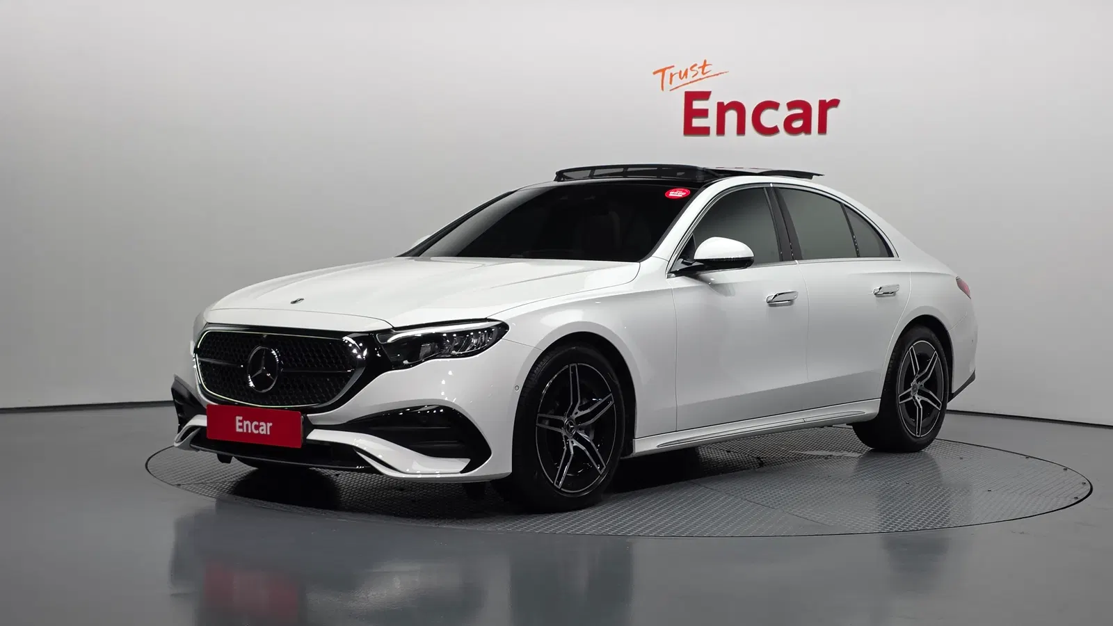 Mercedes-Benz Classe E AMG Line · E200 (W214) 2026 — photo 1 sur 20