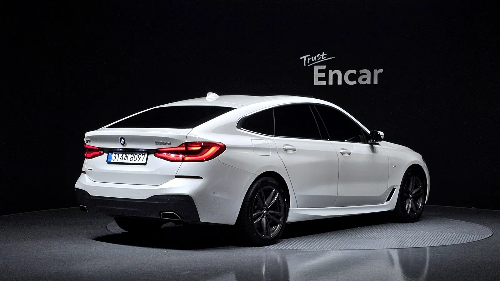 BMW Série 6 GT (G32) 630d xDrive M Sport 2020 — photo 1 sur 41