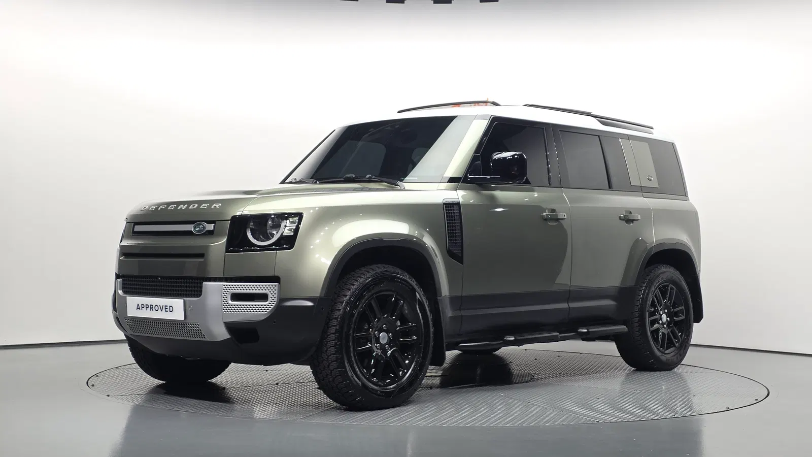 Land Rover Defender (L663) 110 D250 S 2022 — photo 1 sur 20