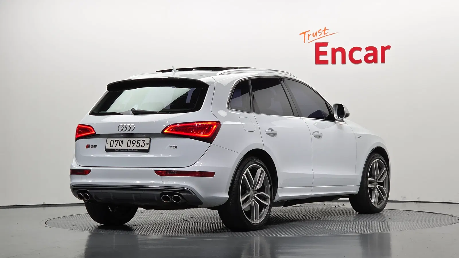 Audi SQ5 3.0 TDI Quattro 2015 — photo 1 sur 32