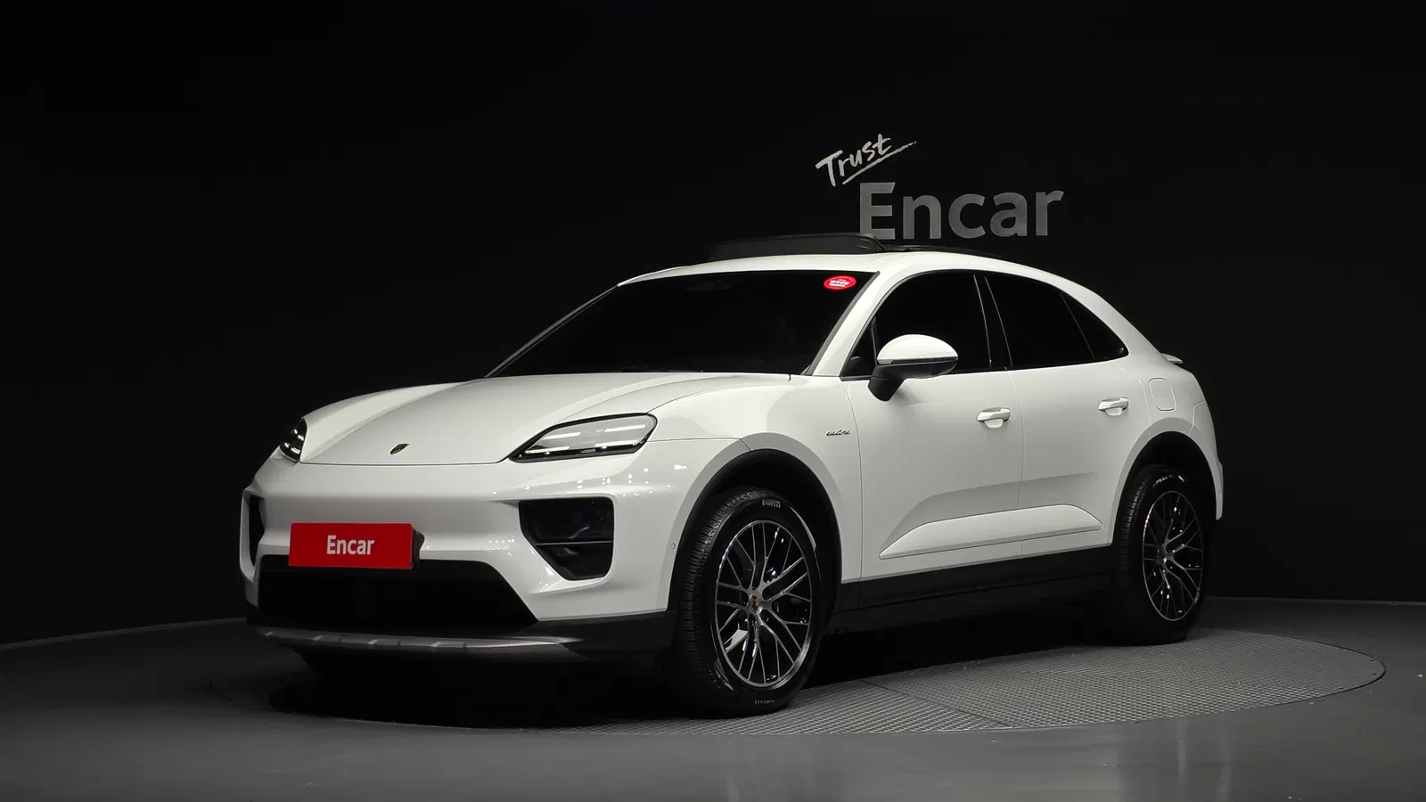 Porsche Macan EV Base 4 2025 — photo 1 sur 20