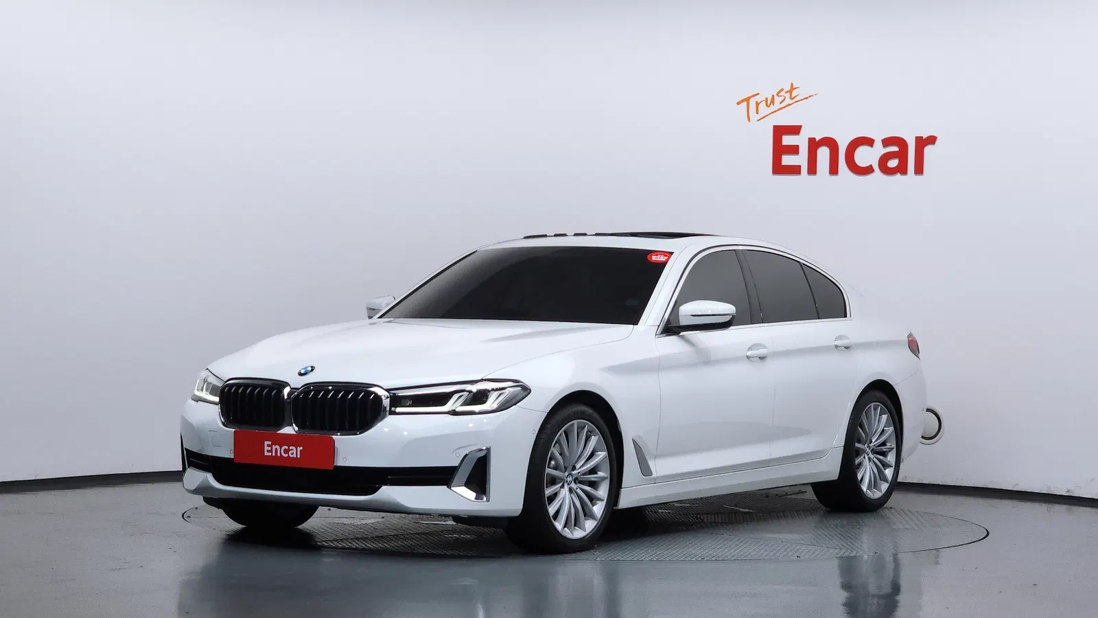 BMW Série 5 (G30) 530i xDrive Luxury 2023 — photo 1 sur 32