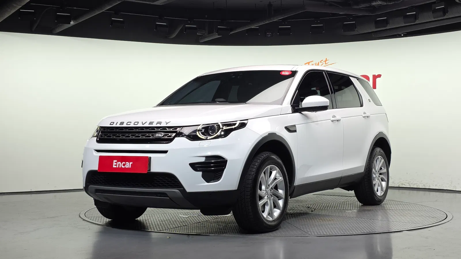 Land Rover Discovery Sport 2.0 TD4 SE 2017 — photo 1 sur 26