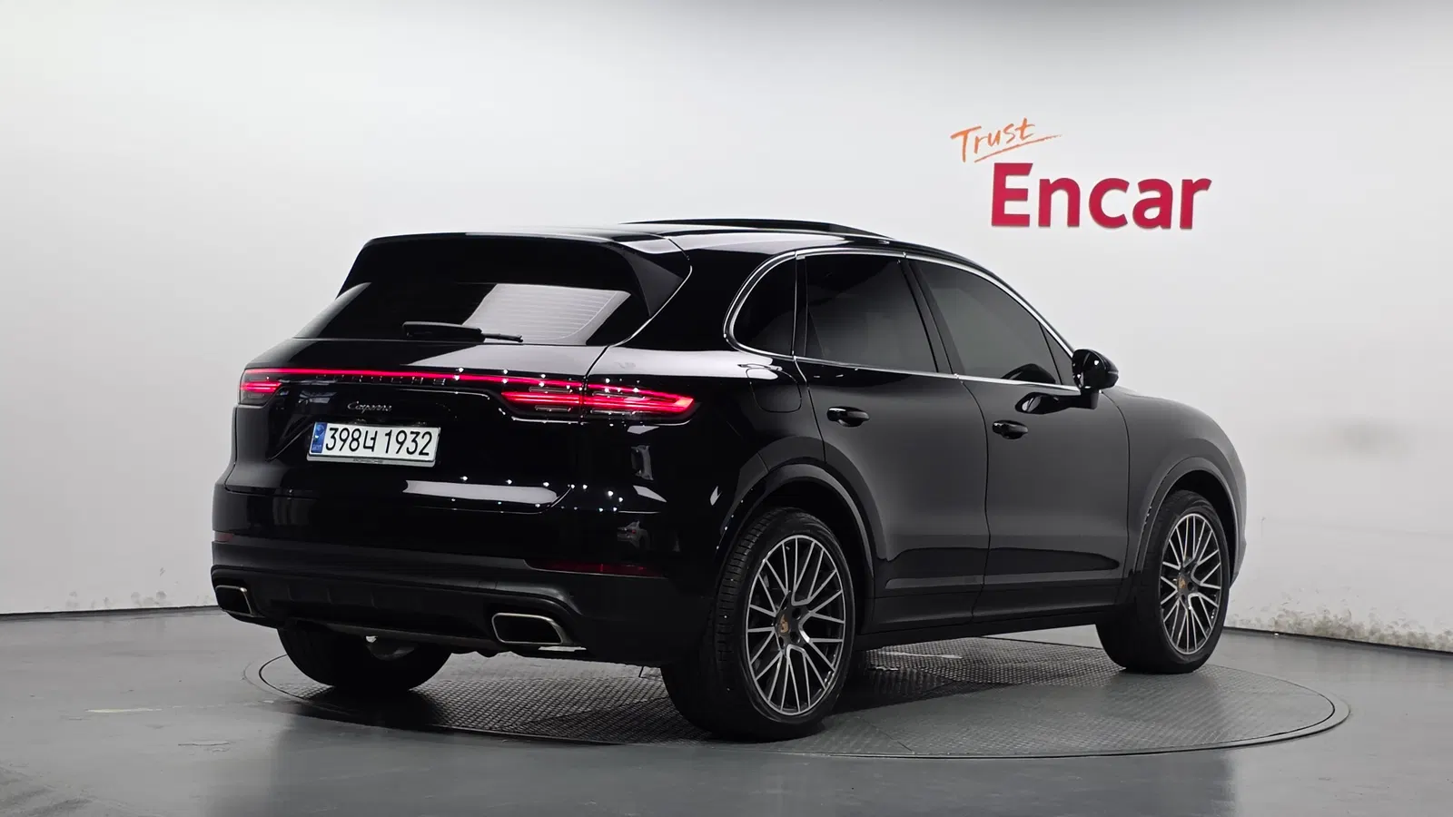Porsche Cayenne (PO536) 3.0 2020 — photo 1 sur 36