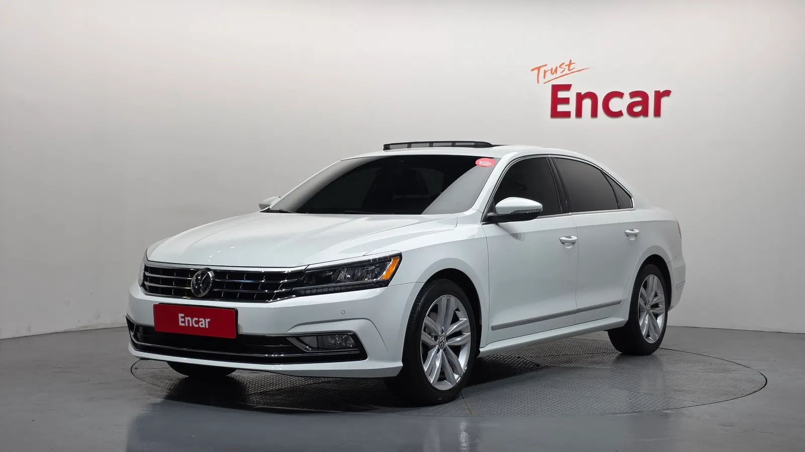 Volkswagen Passat 2.0 TSI 2018 — photo 1 sur 33