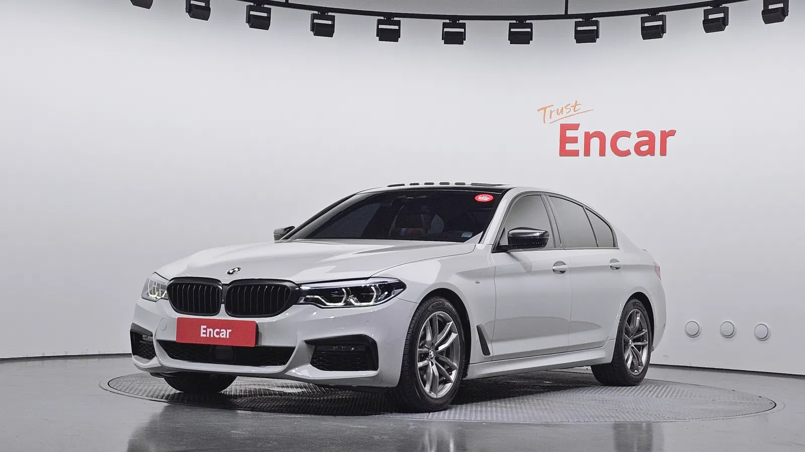 BMW Série 5 (G30) 530i M Sport Plus 2019 — photo 1 sur 33