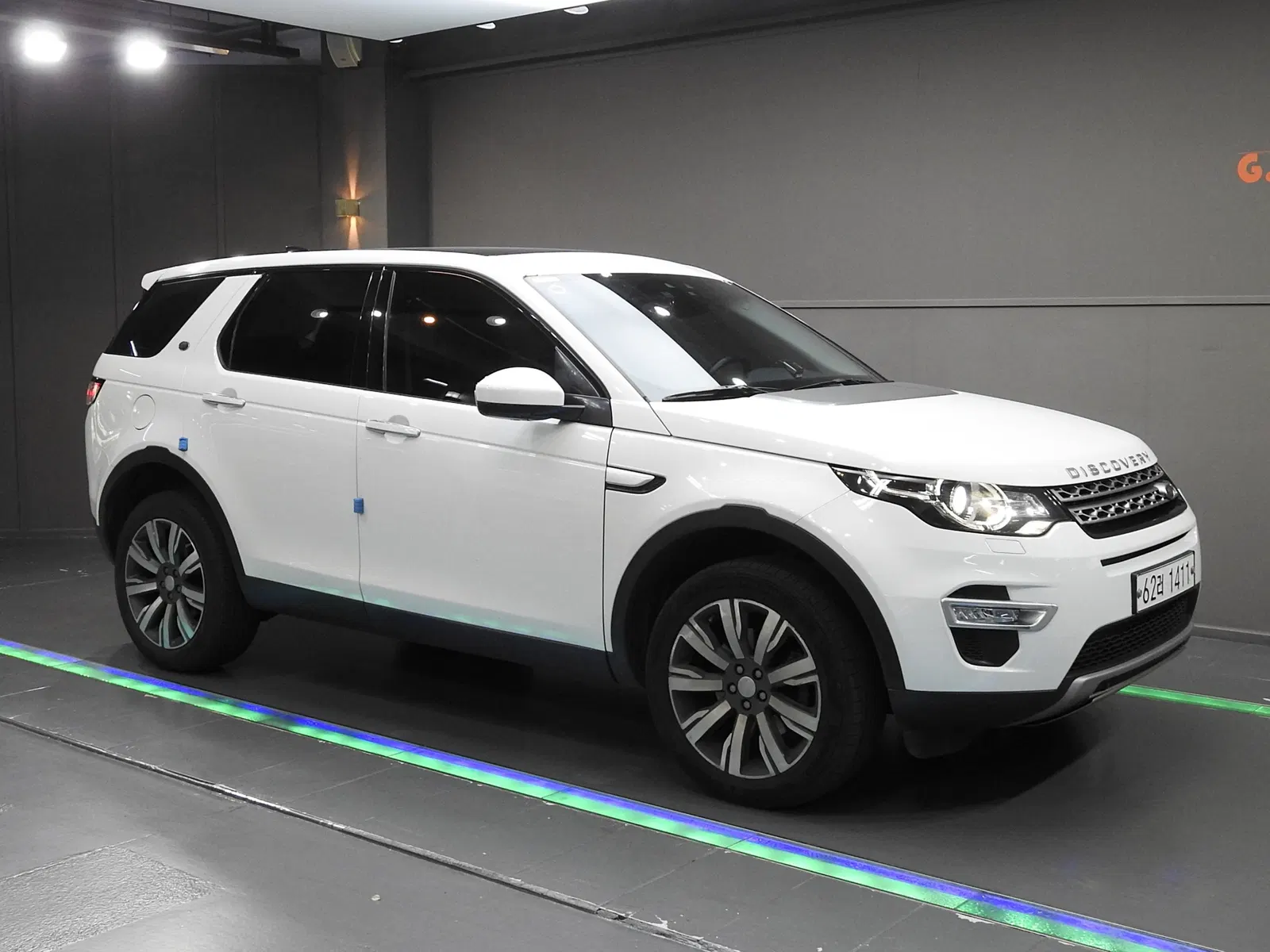 Land Rover Discovery Sport 2.0 TD4 HSE Luxury 2017 — photo 1 sur 25