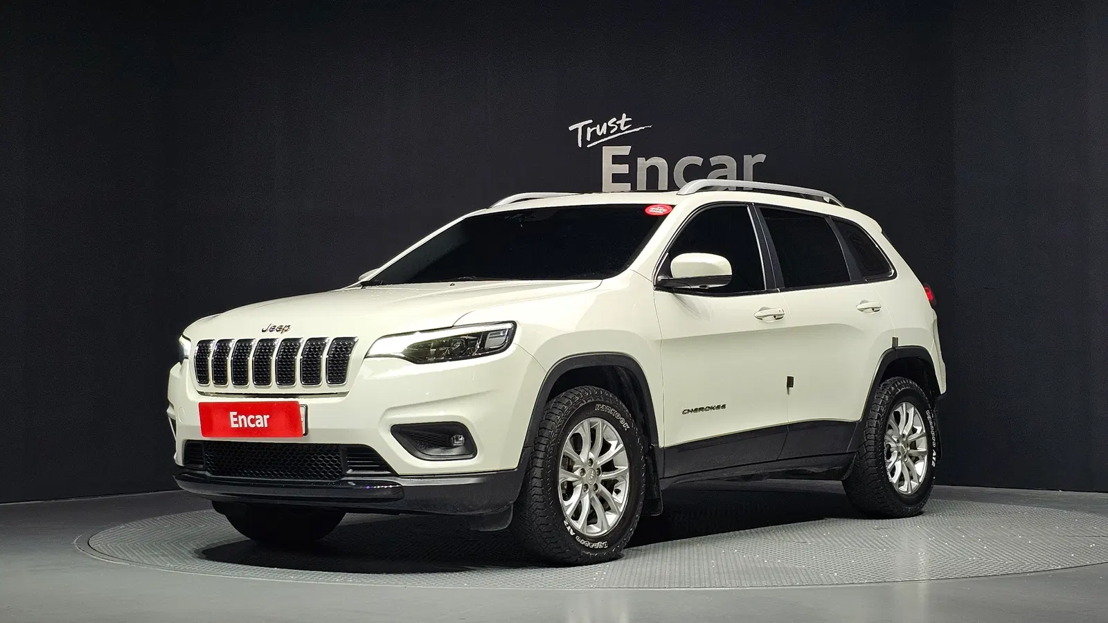 Jeep Cherokee(KL) 2.4 Longitude AWD 2019 — photo 1 sur 20