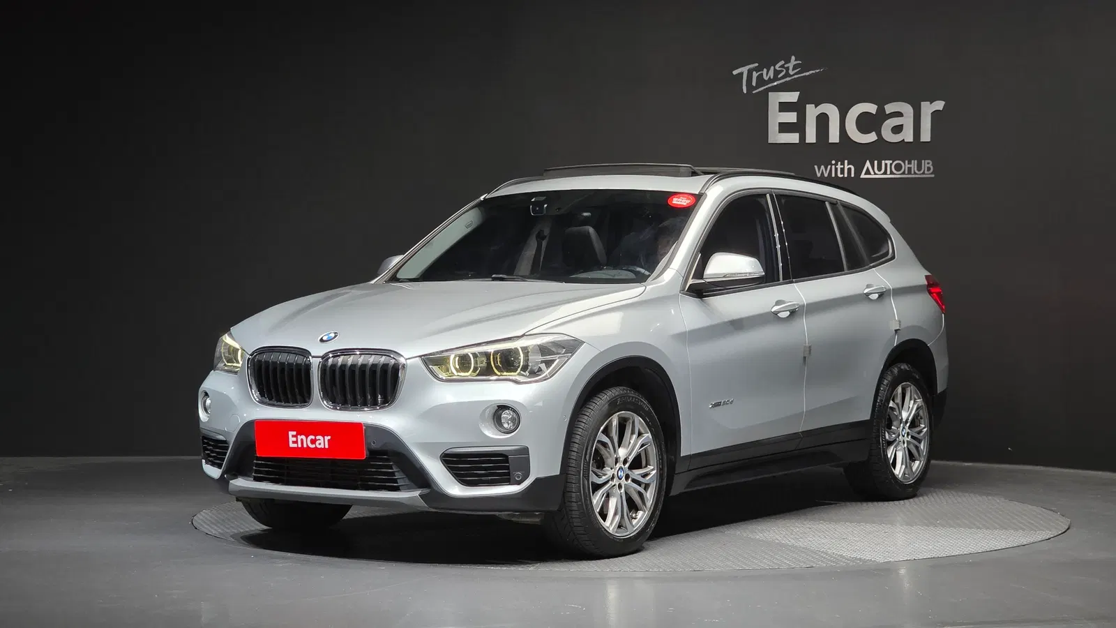 BMW X1 (F48) xDrive 20d Joy 2018 — photo 1 sur 33