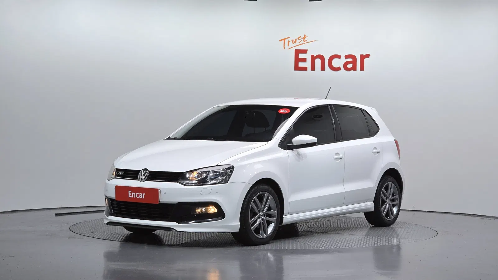 Volkswagen Polo 1.4 TDI R-Line 2016 — photo 1 sur 20
