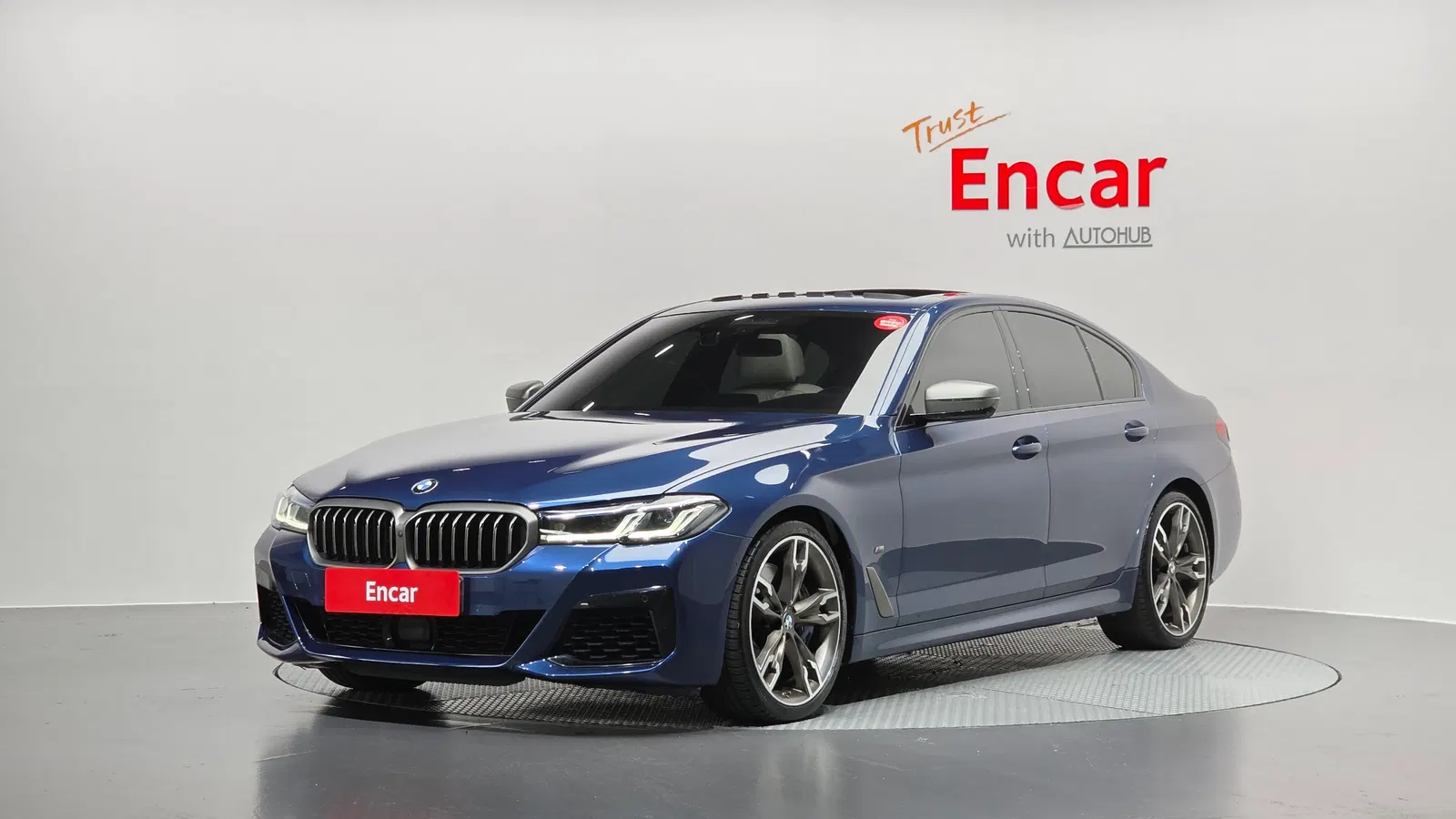 BMW Série 5 (G30) M550i xDrive 2021 — photo 1 sur 42