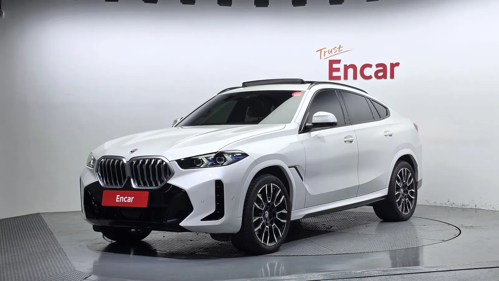 BMW X6 (G06) xDrive40i M Sport 2024 — photo 1 sur 39