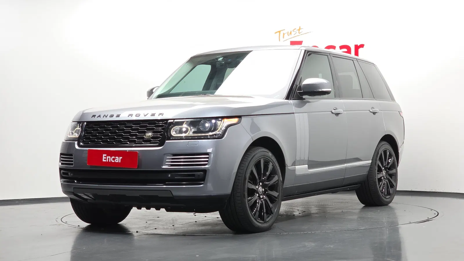 Land Rover Range Rover 4e génération 3.0 TDV6 Vogue SE Diesel 2013 — photo 1 sur 20
