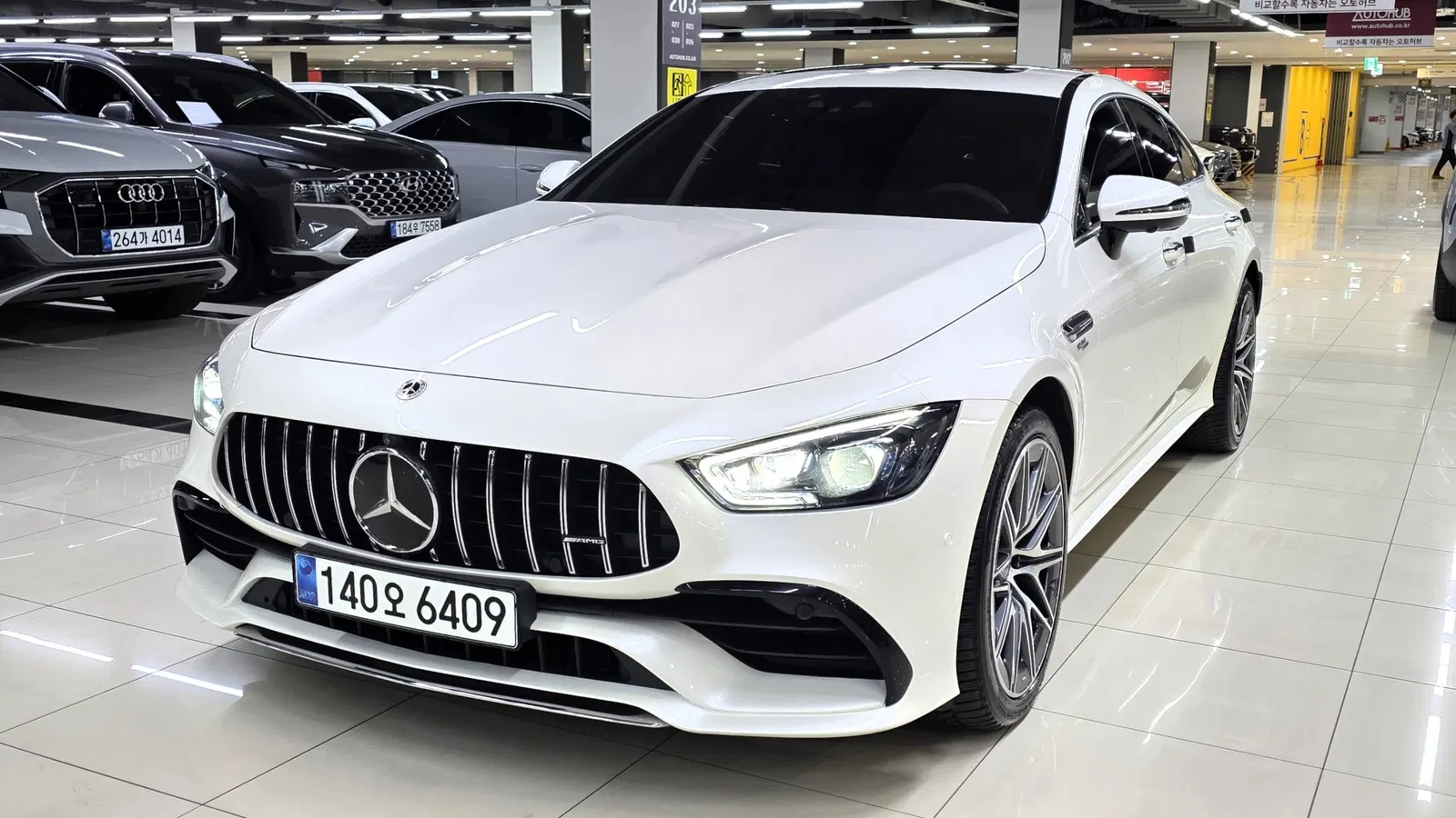 Mercedes-AMG AMG GT 4 portes 43 4MATIC+ 2023 — photo 1 sur 26