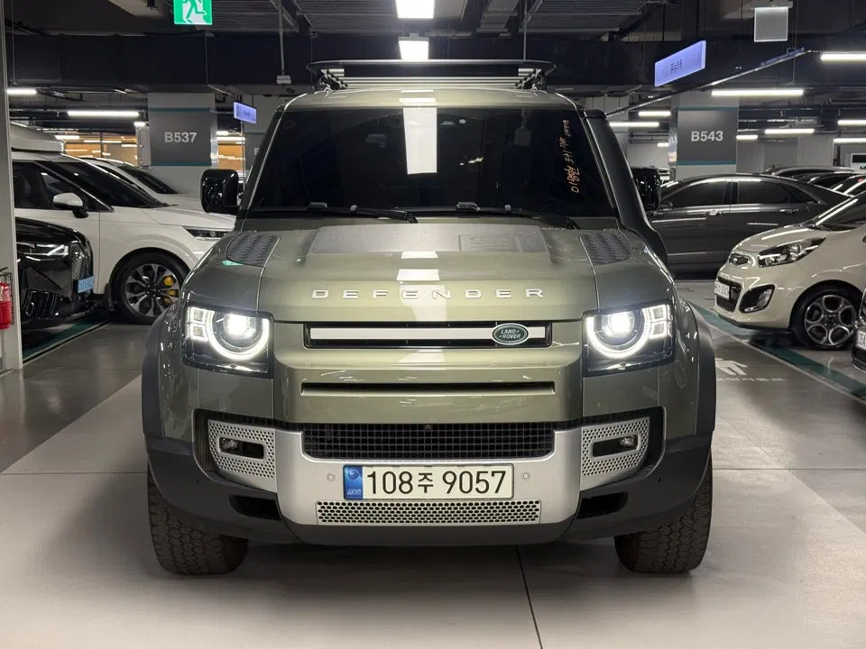 Land Rover Defender (L663) 110 D240 SE 2020 — photo 1 sur 14