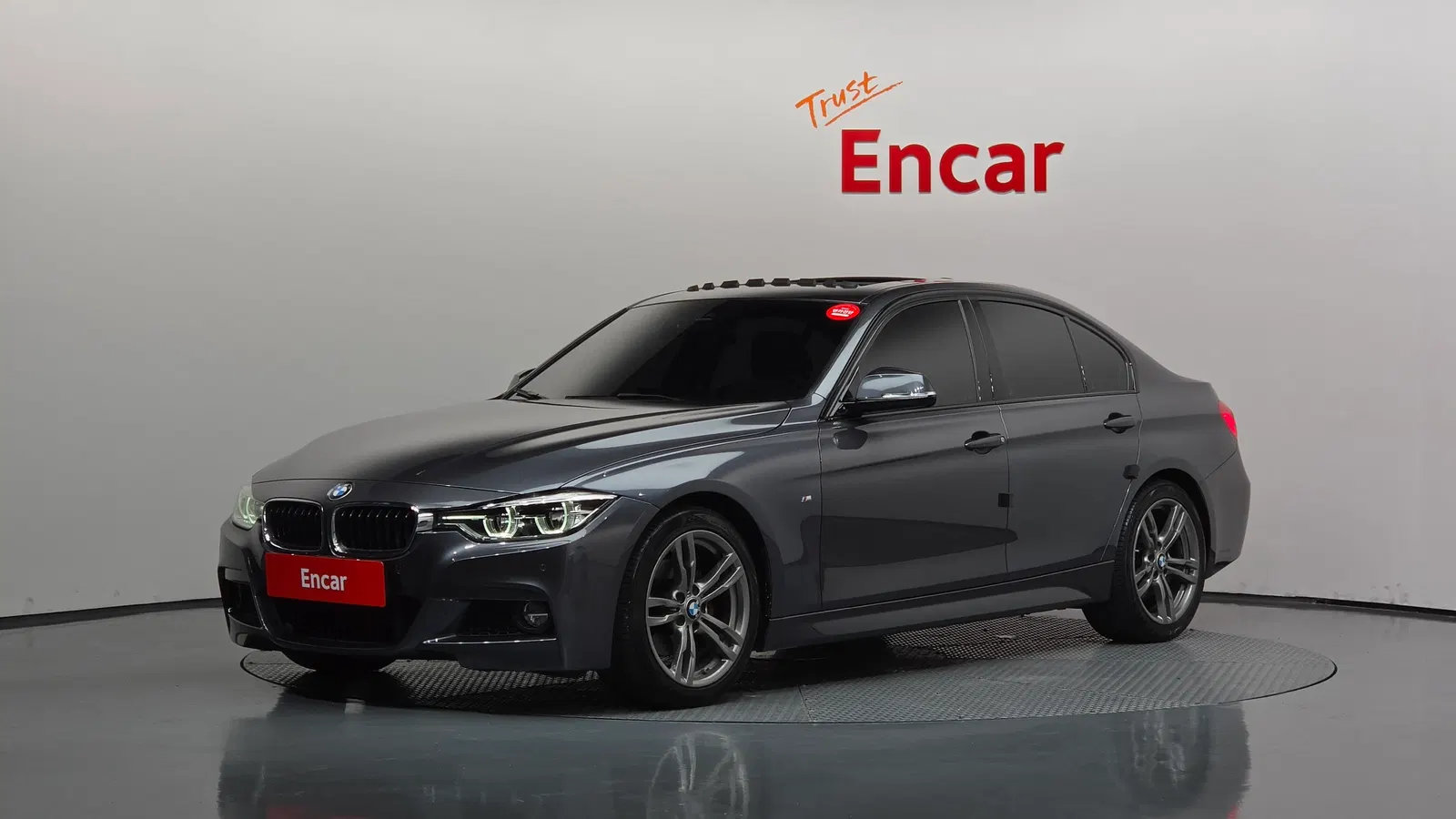 BMW Série 3 (F30) 320i M Sport 2018 — photo 1 sur 36