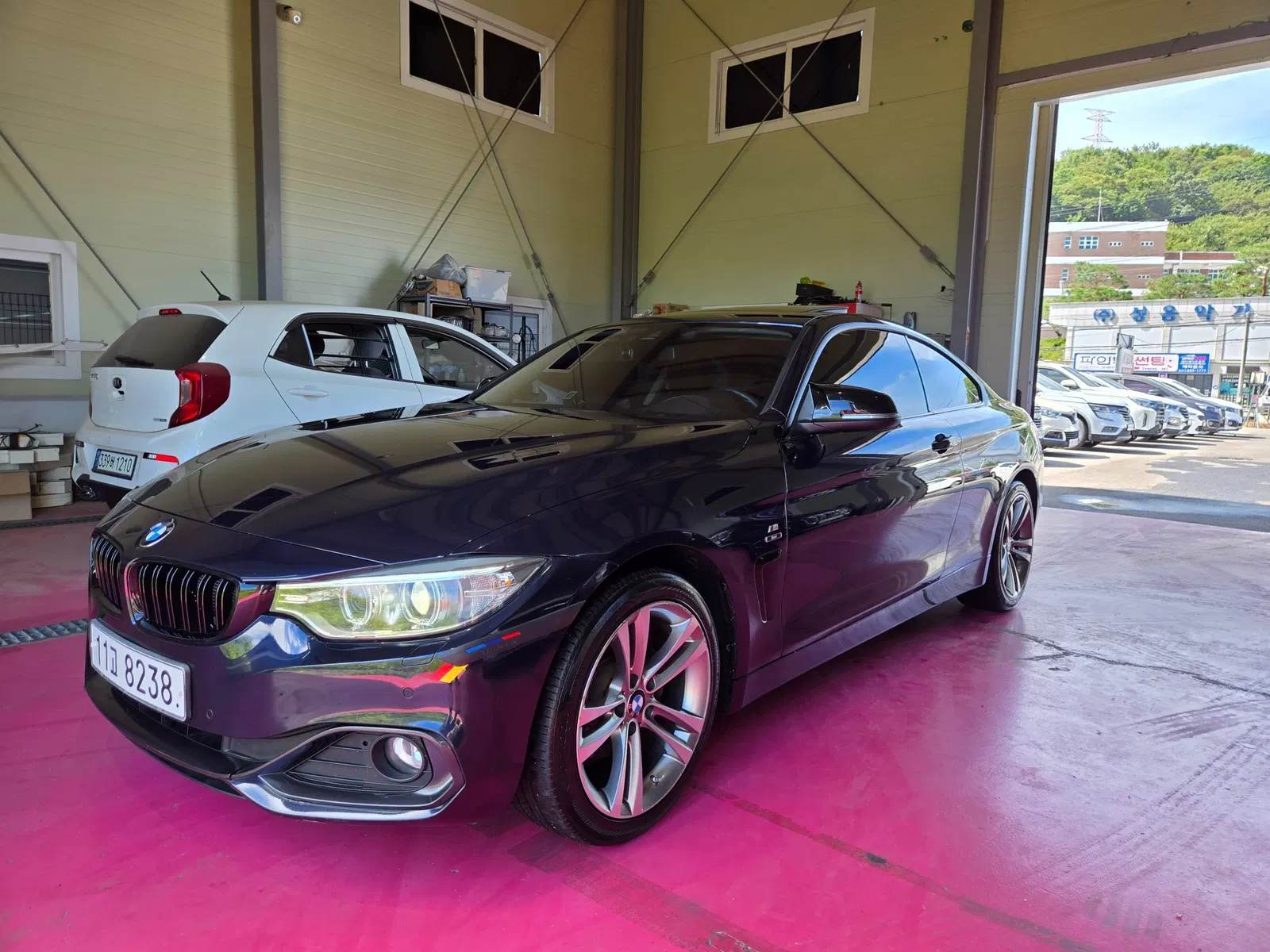 BMW Série 4 (F32) 420d xDrive Sport Coupé 2015 — photo 1 sur 26
