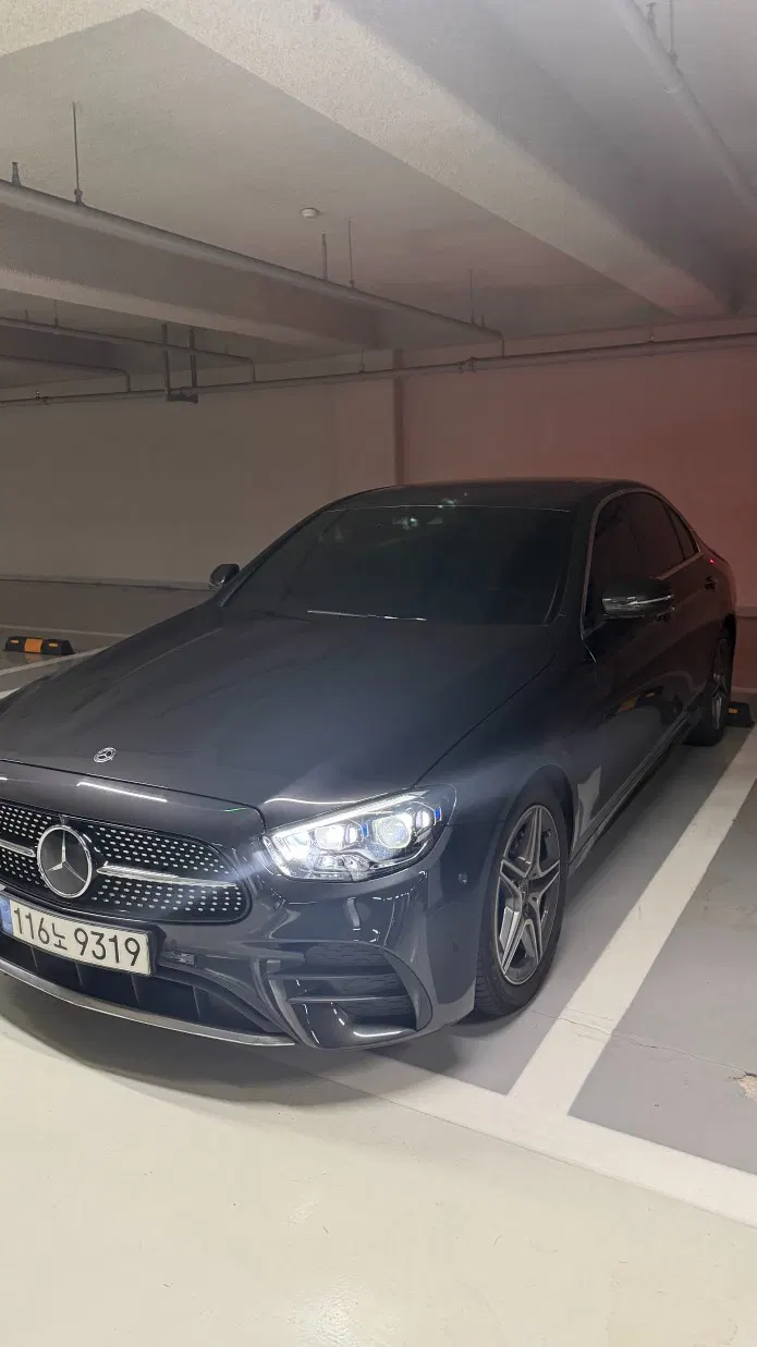 Mercedes-Benz Classe E AMG Line · E250 (W213) 2023 — photo 1 sur 21