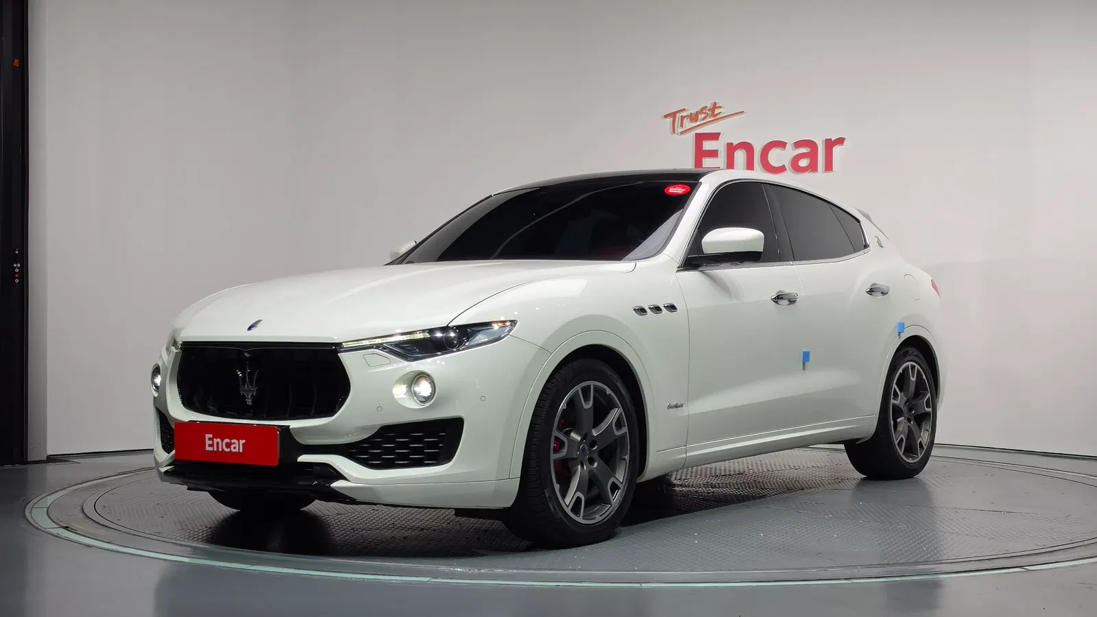 Maserati Levante 3.0 AWD GranSport 2018 — photo 1 sur 34