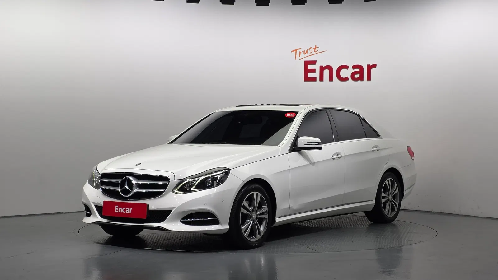 Mercedes-Benz Classe E E220 CDI Avantgarde (W212) 2015 — photo 1 sur 20