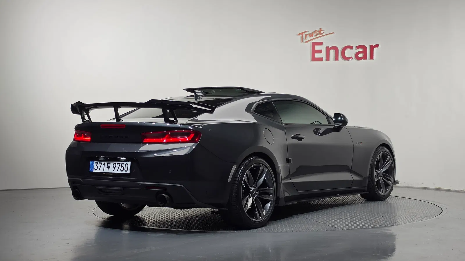 Chevrolet Camaro SS 6.2 V8 2017 — photo 1 sur 36