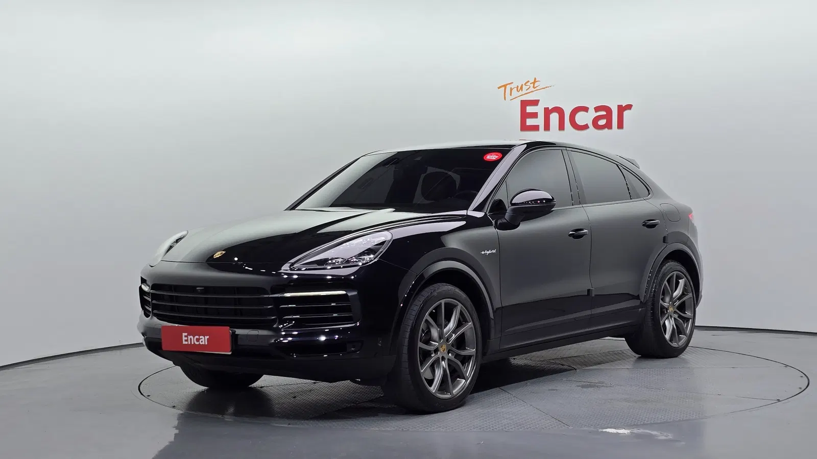 Porsche Cayenne (PO536) 3.0 E-Hybride Coupé 2021 — photo 1 sur 34