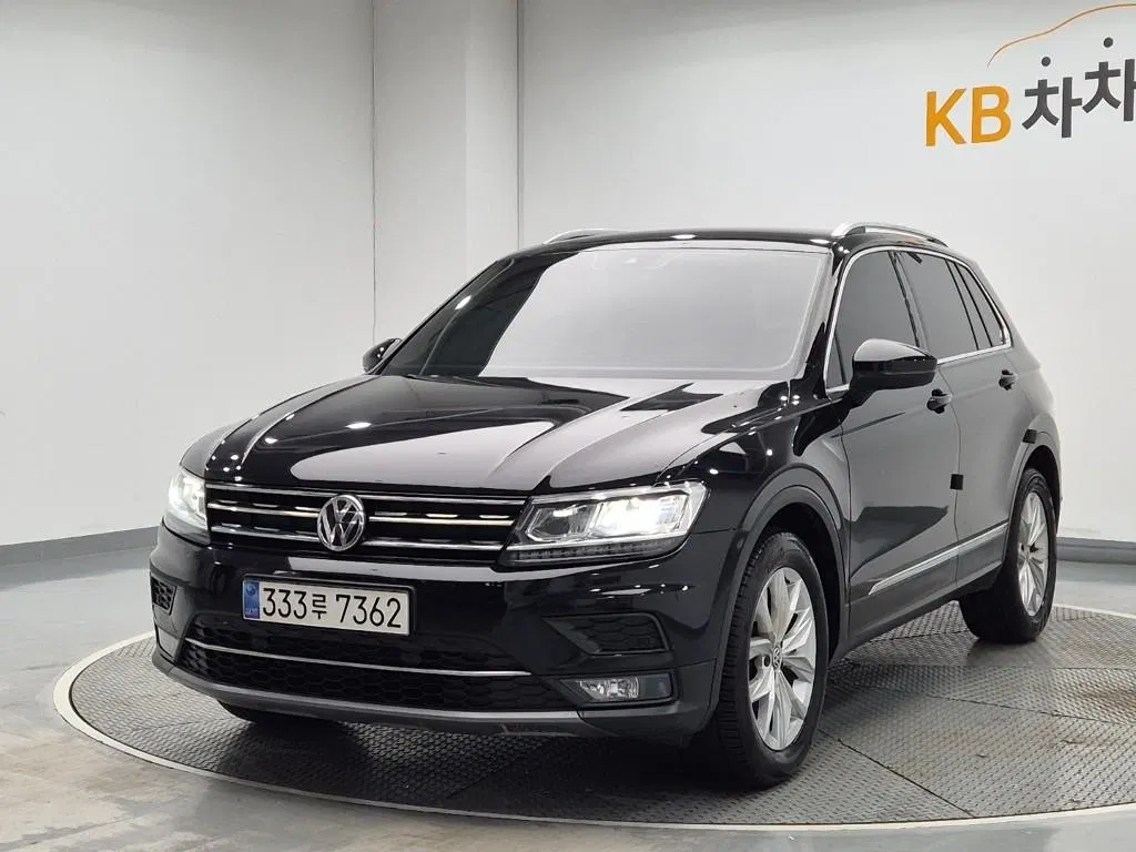 Volkswagen Tiguan 2e génération 2.0 TDI Premium 2020 — photo 1 sur 25