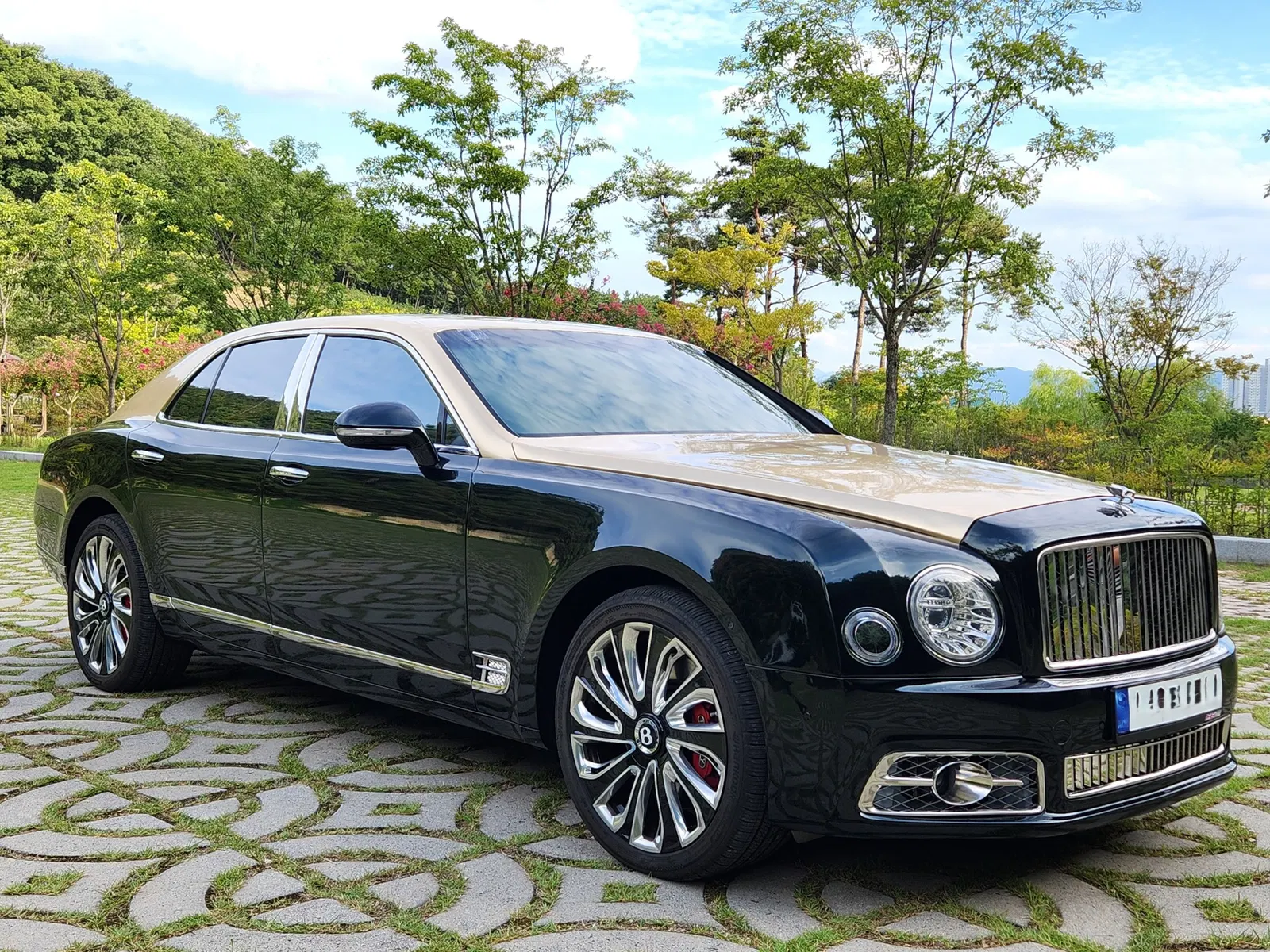Bentley Mulsanne 6.8 2016 — photo 1 sur 26