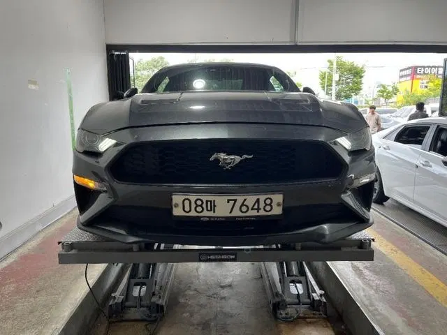 Ford Mustang Coupé 2019 — photo 1 sur 7