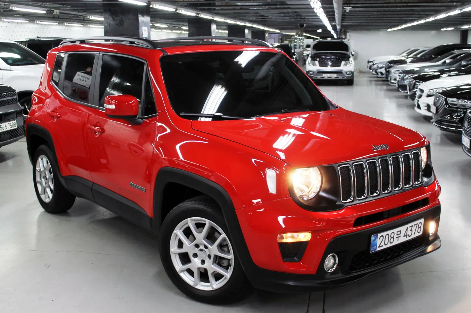 Jeep Renegade 2.4 Longitude 2021 — photo 1 sur 26