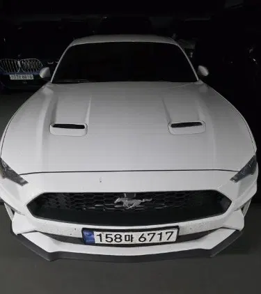 Ford Mustang Coupé 2019 — photo 1 sur 7