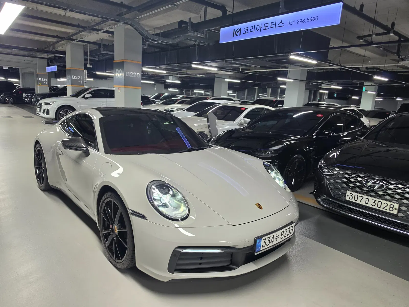 Porsche 911 (992) Carrera 4S 2021 — photo 1 sur 26