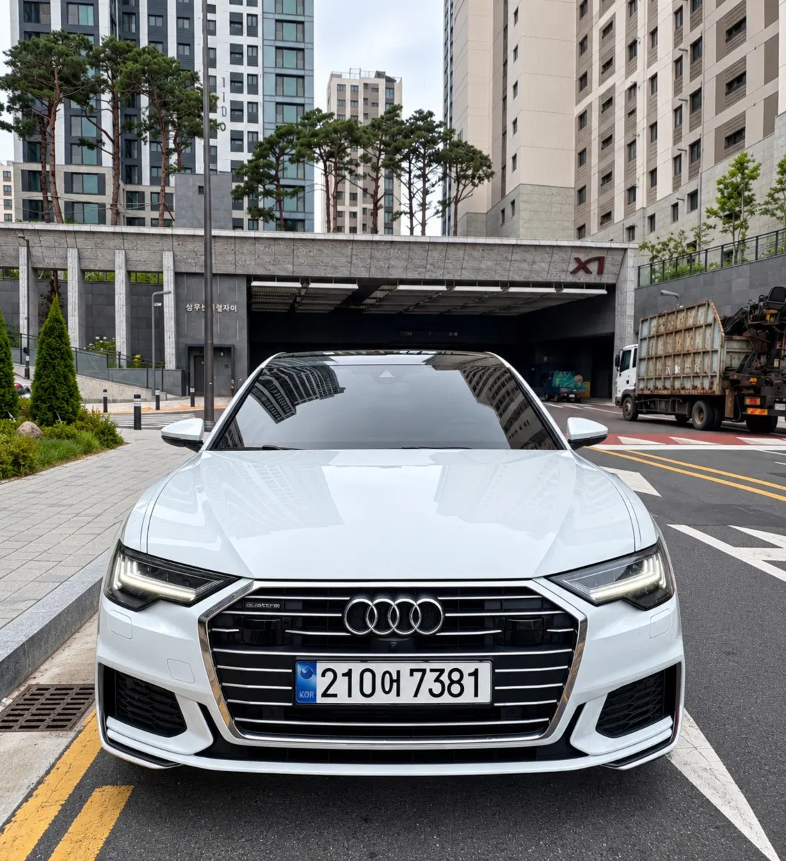 Audi A6 (C8) 45 TFSI Quattro Premium 2023 — photo 1 sur 17