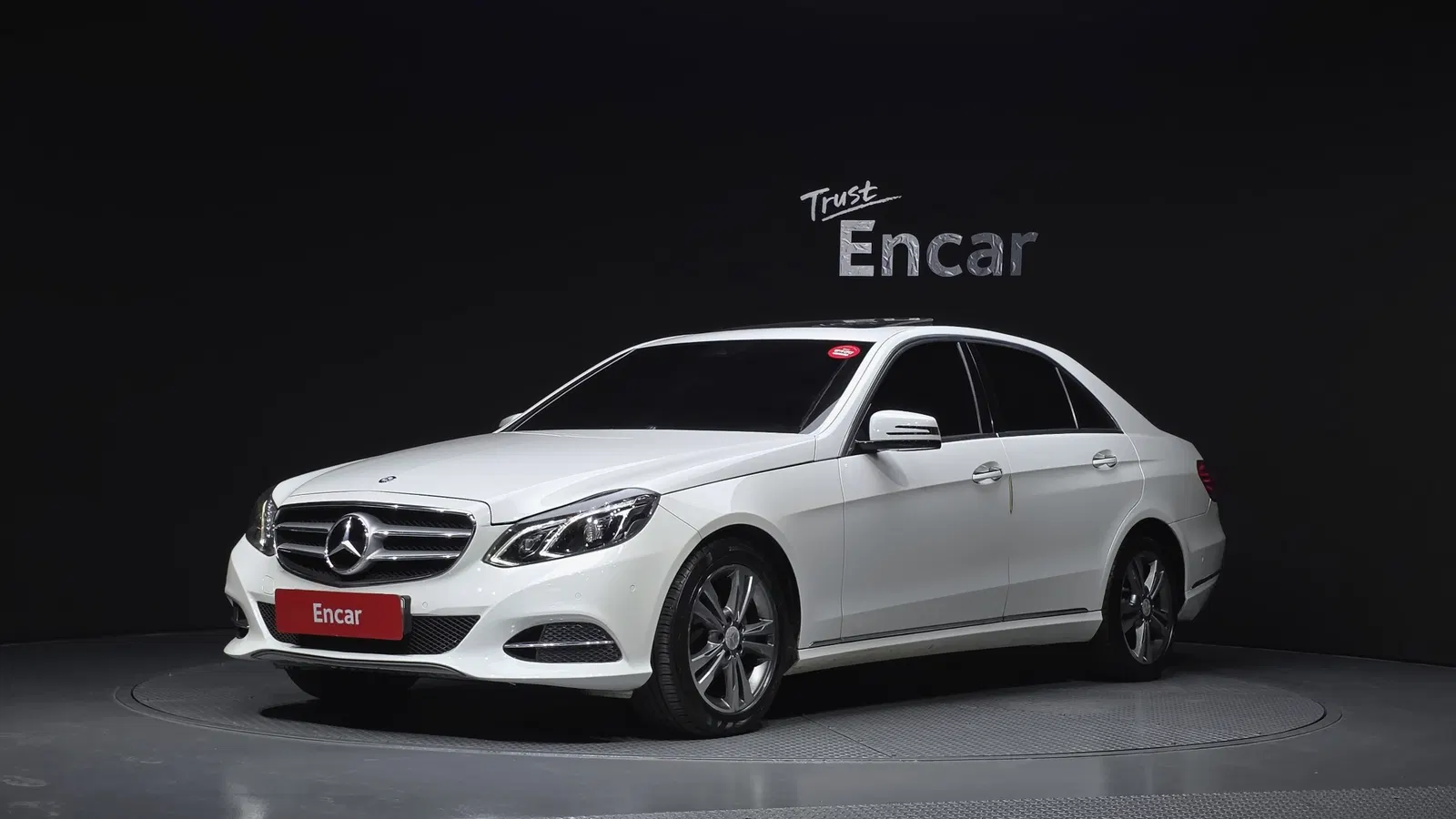 Mercedes-Benz Classe E E220 CDI Avantgarde (W212) 2014 — photo 1 sur 20