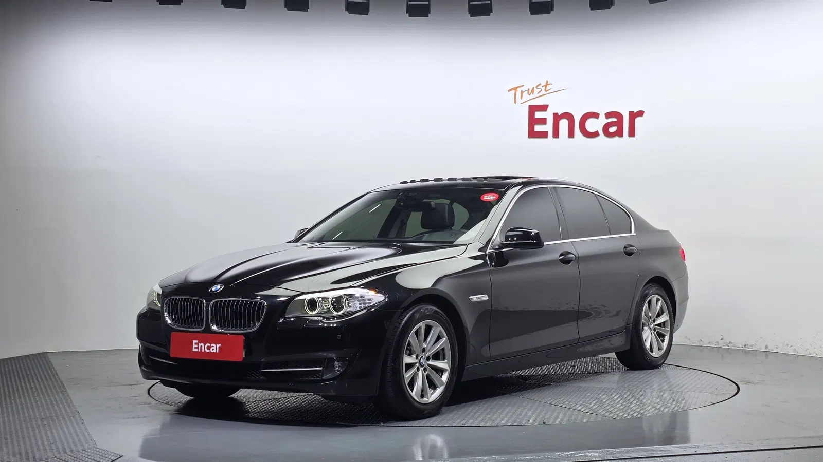 BMW Série 5 (F10) 520d 2012 — photo 1 sur 26