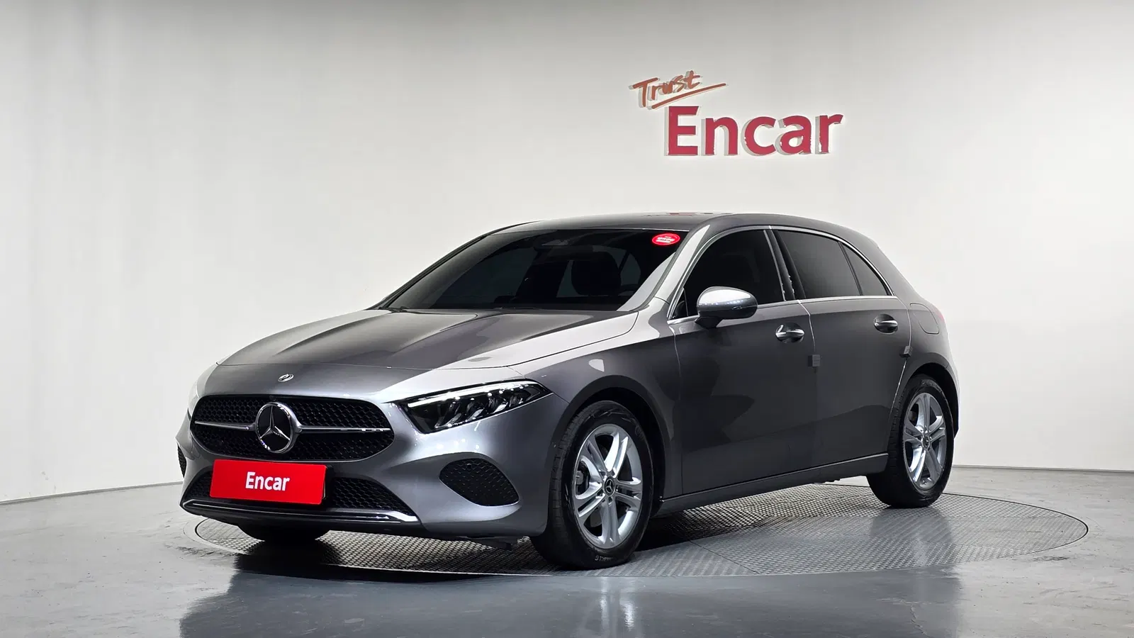 Mercedes-Benz Classe A A220 5 portes (W177) 2025 — photo 1 sur 26