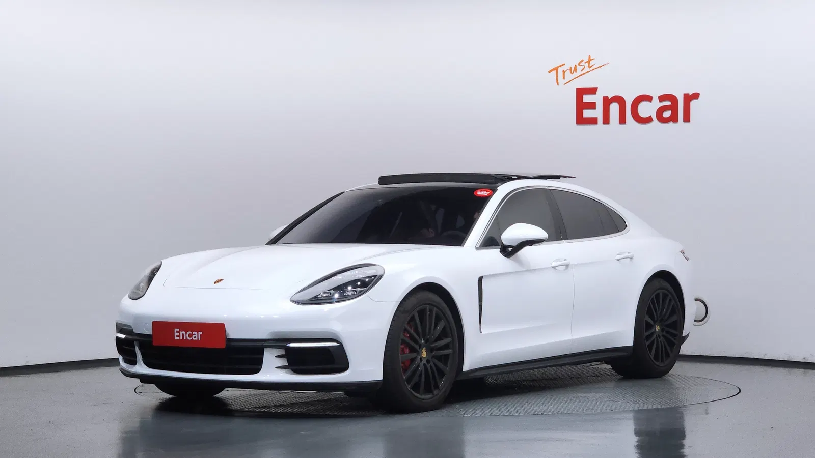 Porsche Panamera (971) 2.9 4S 2017 — photo 1 sur 32