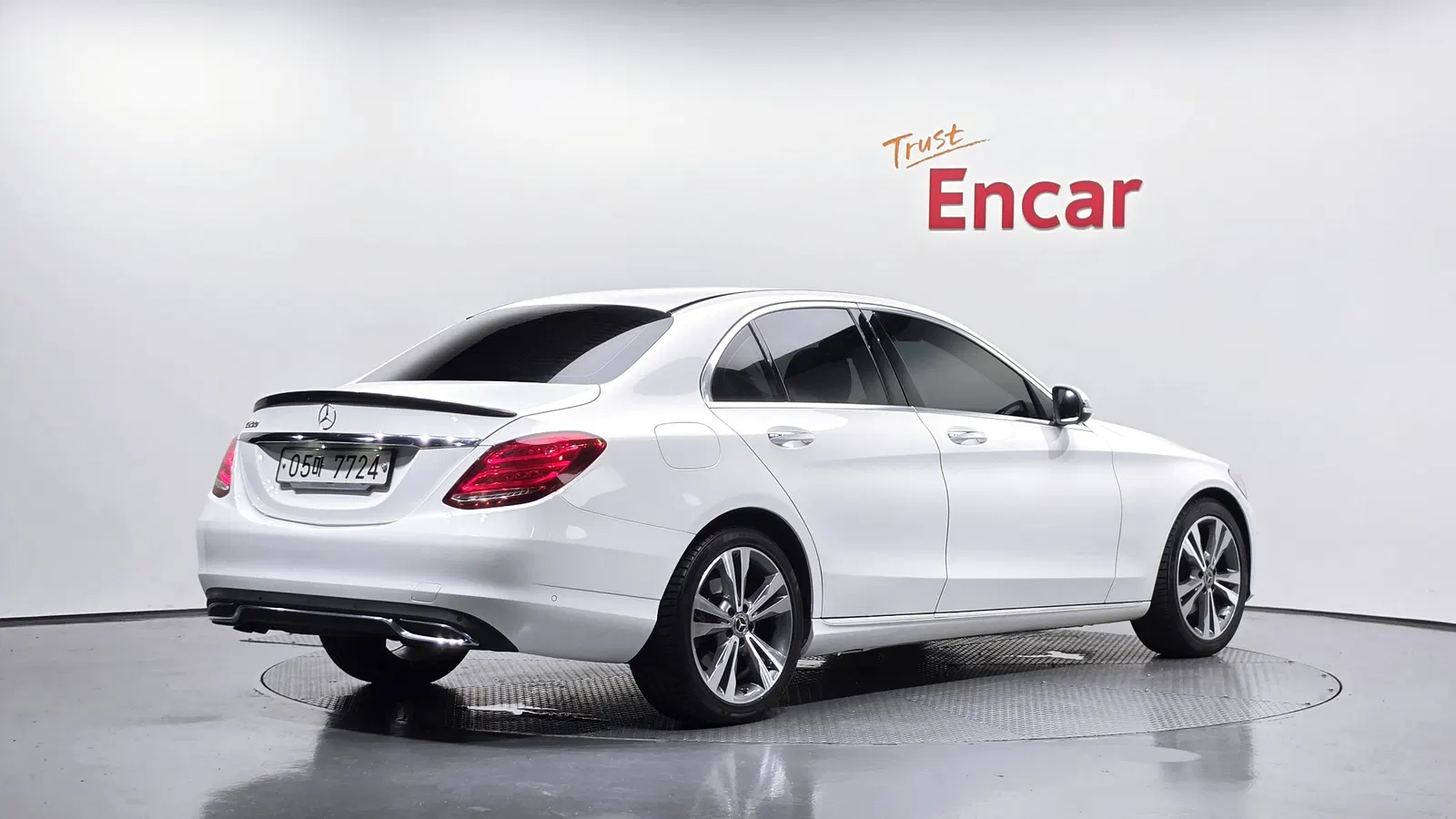 Mercedes-Benz Classe C C200 Avantgarde (W205) 2018 — photo 1 sur 32