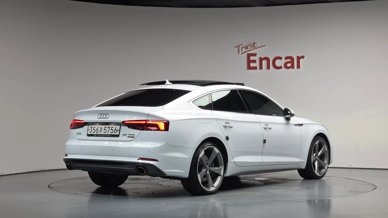 Audi A5 (F5) 45 TFSI Quattro Premium Sportback 2019 — photo 1 sur 37