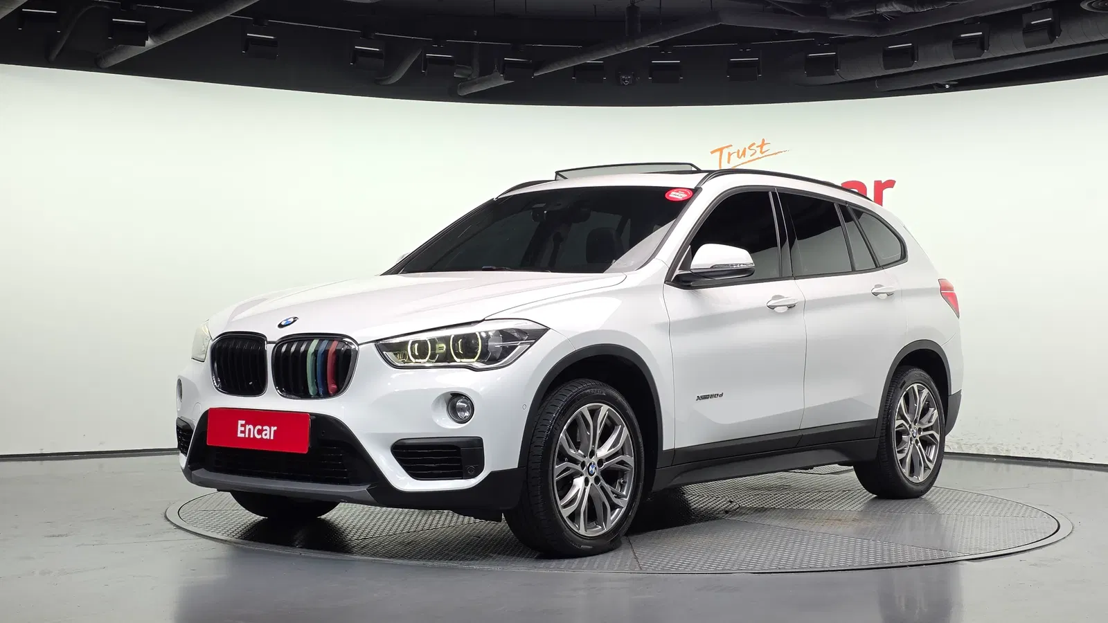 BMW X1 (F48) xDrive 20d Joy 2018 — photo 1 sur 20