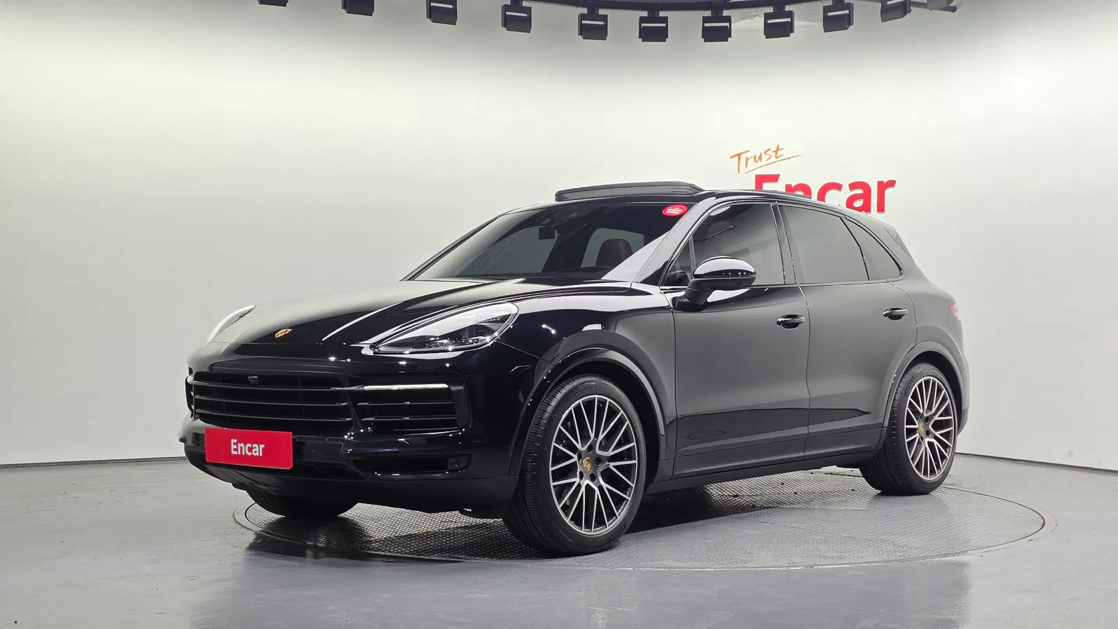 Porsche Cayenne (PO536) 3.0 2021 — photo 1 sur 35