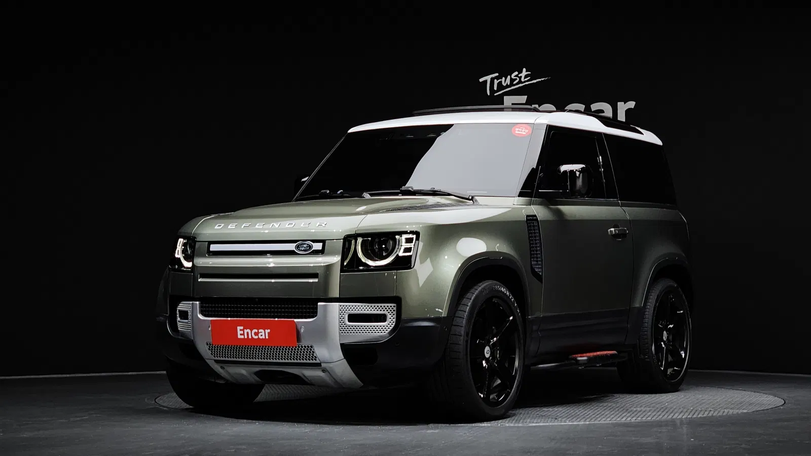 Land Rover Defender (L663) 90 D250 SE 2022 — photo 1 sur 36