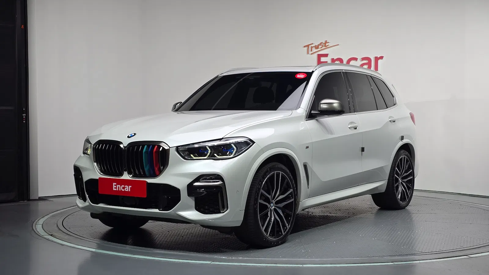 BMW X5 (G05) M50i 2020 — photo 1 sur 31