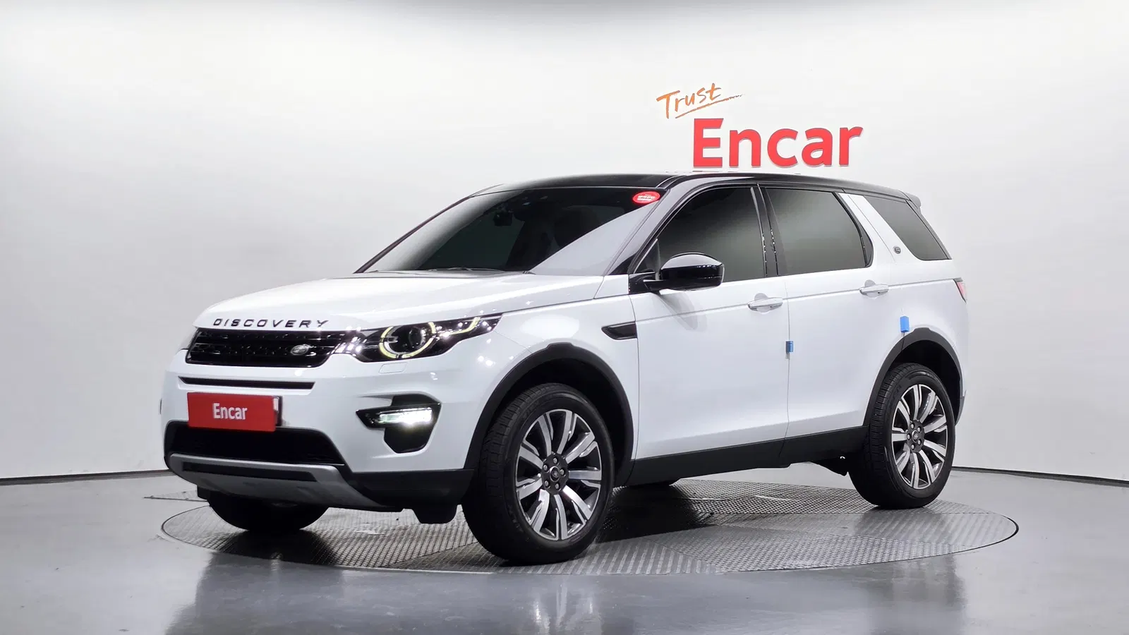 Land Rover Discovery Sport 2.0 TD4 HSE Luxury 2018 — photo 1 sur 26