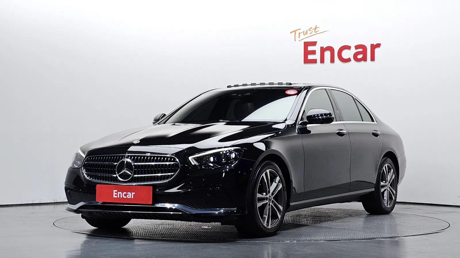 Mercedes-Benz Classe E E350 4MATIC Avantgarde (W213) 2021 — photo 1 sur 20