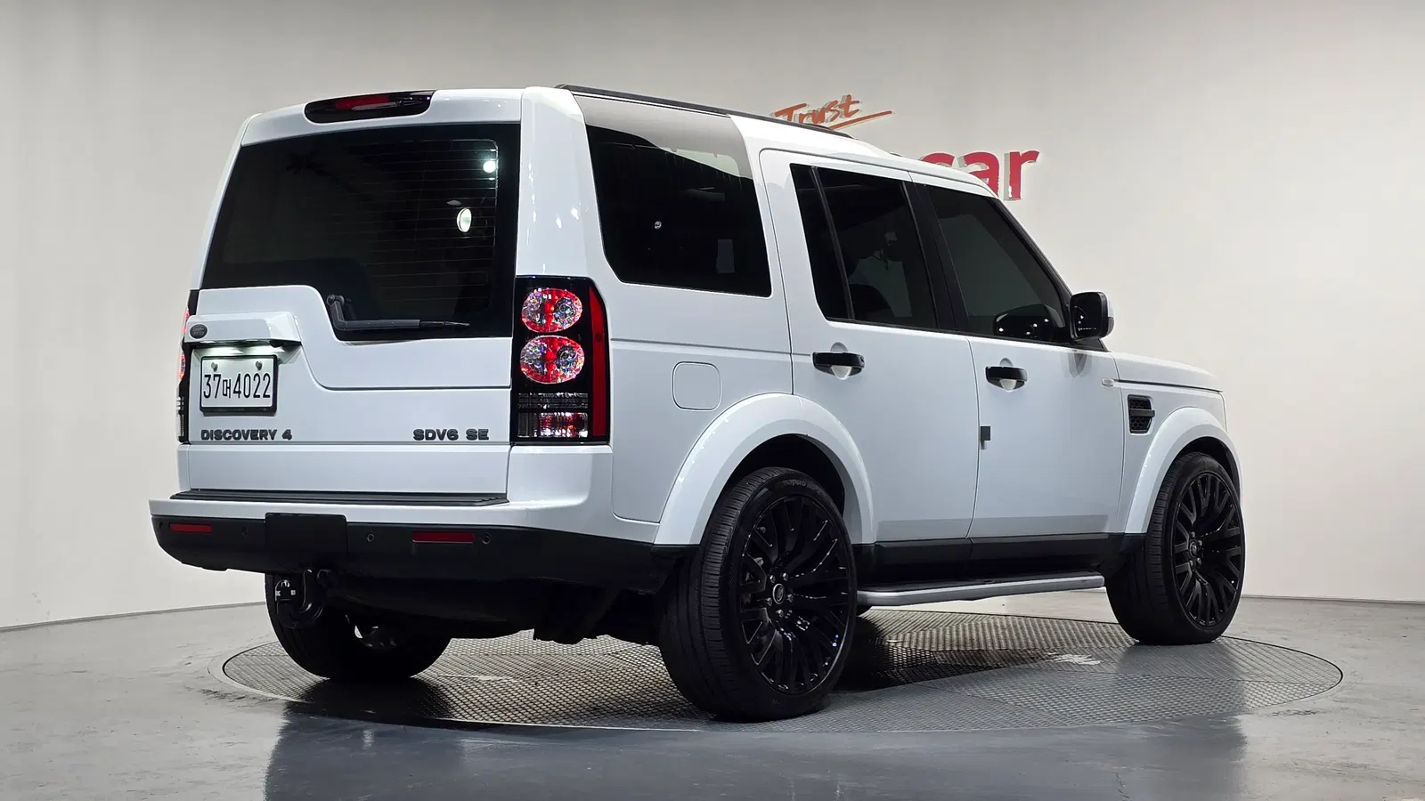 Land Rover Discovery 4 3.0 SDV6 SE 2013 — photo 1 sur 37