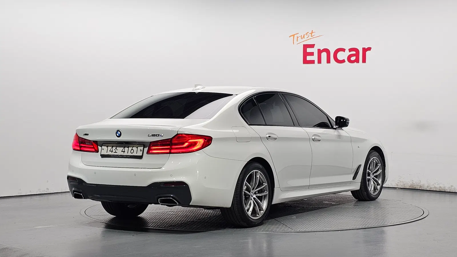 BMW Série 5 (G30) 520d xDrive M Sport Plus 2017 — photo 1 sur 33