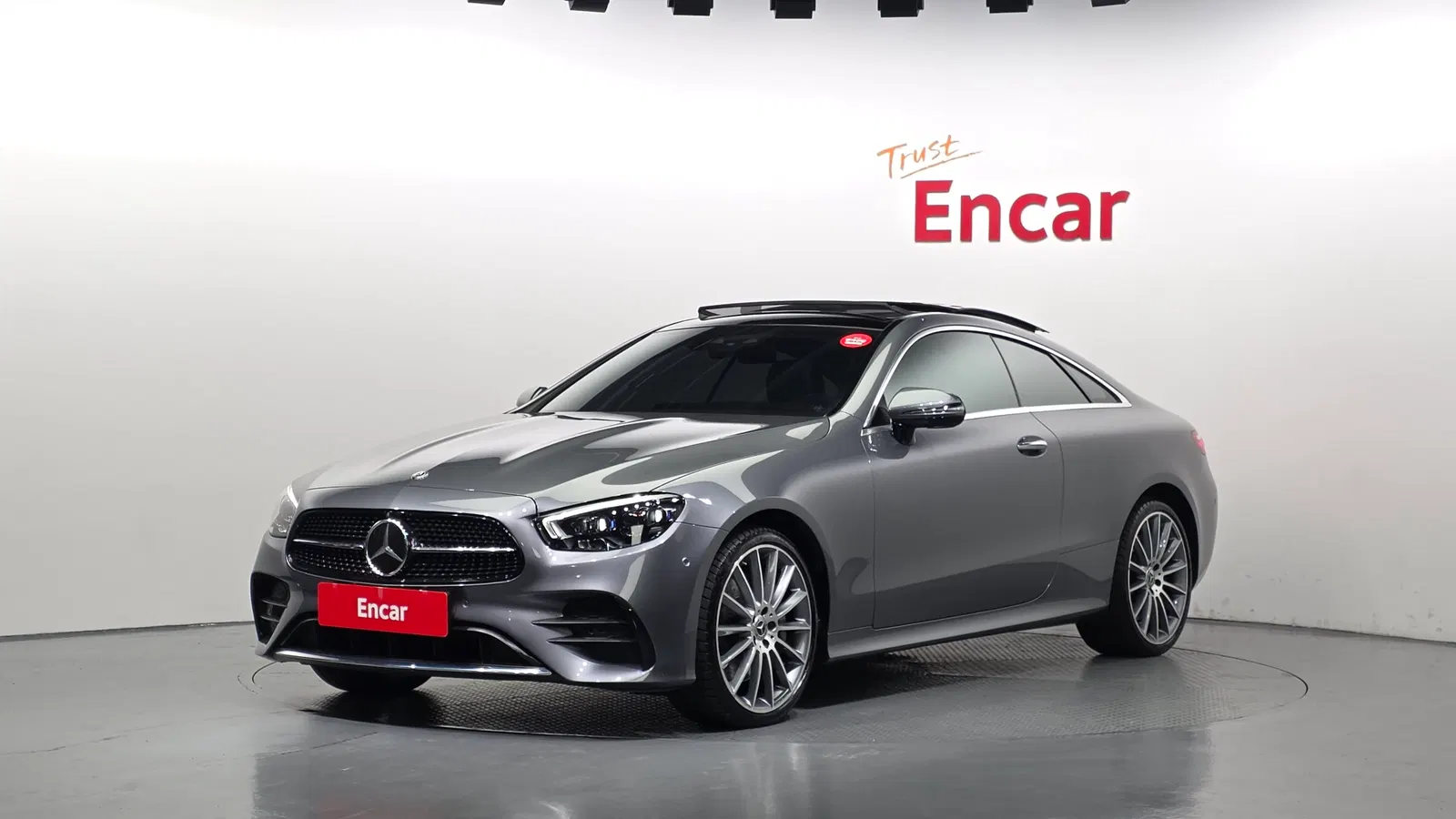 Mercedes-Benz Classe E E450 4MATIC Coupé (W213) 2021 — photo 1 sur 35