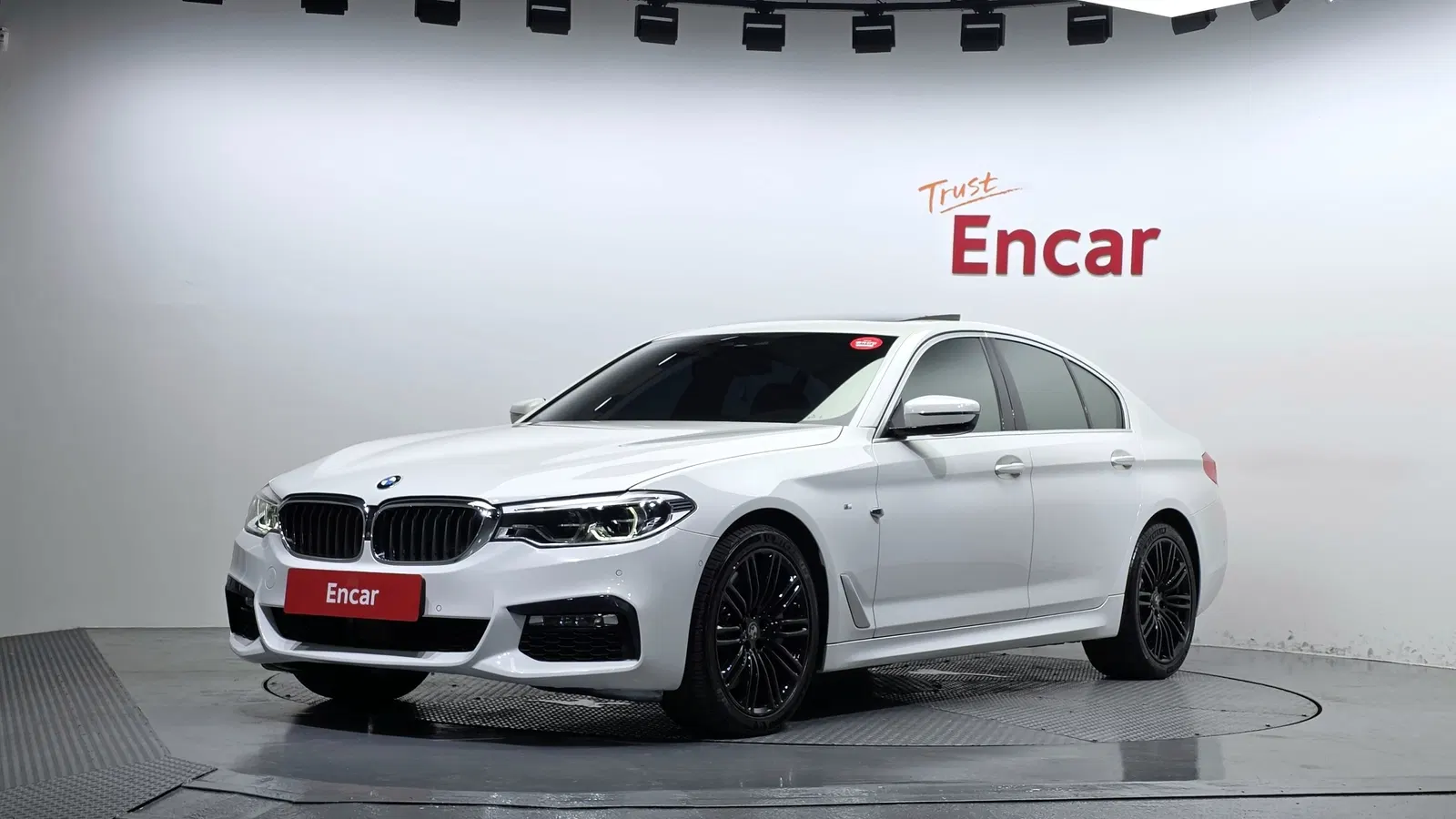BMW Série 5 (G30) 540i xDrive M Sport Plus 2018 — photo 1 sur 20