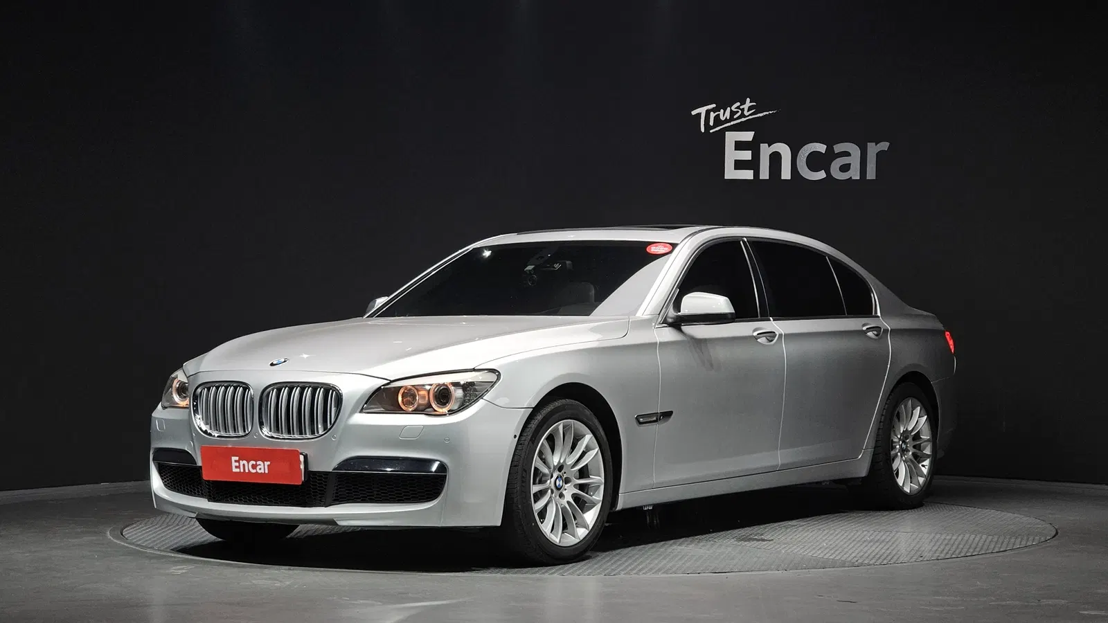 BMW Série 7 (F01) 740Li M Sport 2011 — photo 1 sur 26